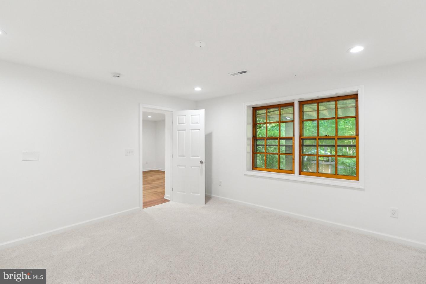 8702 OLD DOMINION DR, MCLEAN, Virginia 22102, 4 Bedrooms Bedrooms, ,4 BathroomsBathrooms,Residential,For sale,8702 OLD DOMINION DR,VAFX2223148 MLS # VAFX2223148