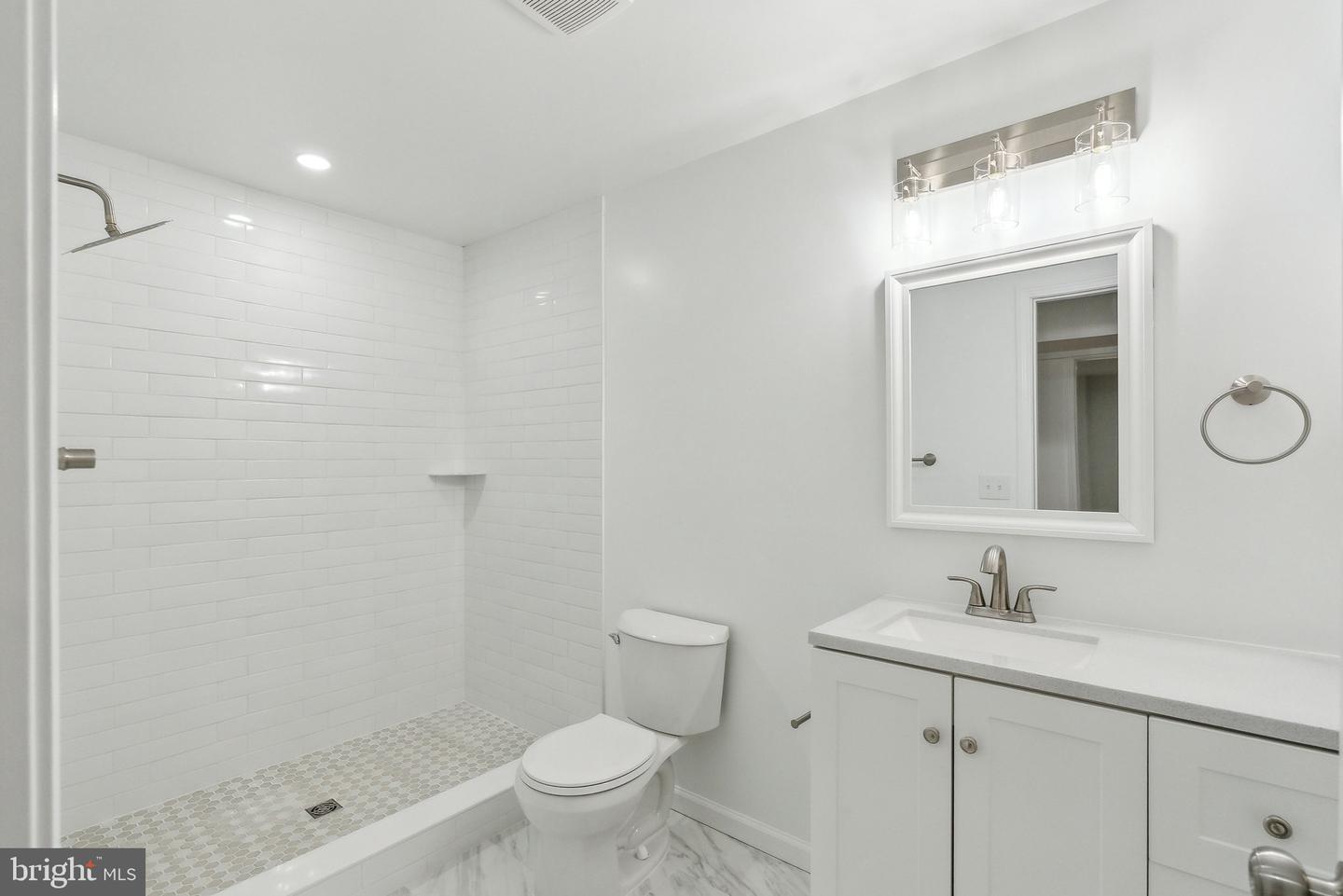 8702 OLD DOMINION DR, MCLEAN, Virginia 22102, 4 Bedrooms Bedrooms, ,4 BathroomsBathrooms,Residential,For sale,8702 OLD DOMINION DR,VAFX2223148 MLS # VAFX2223148