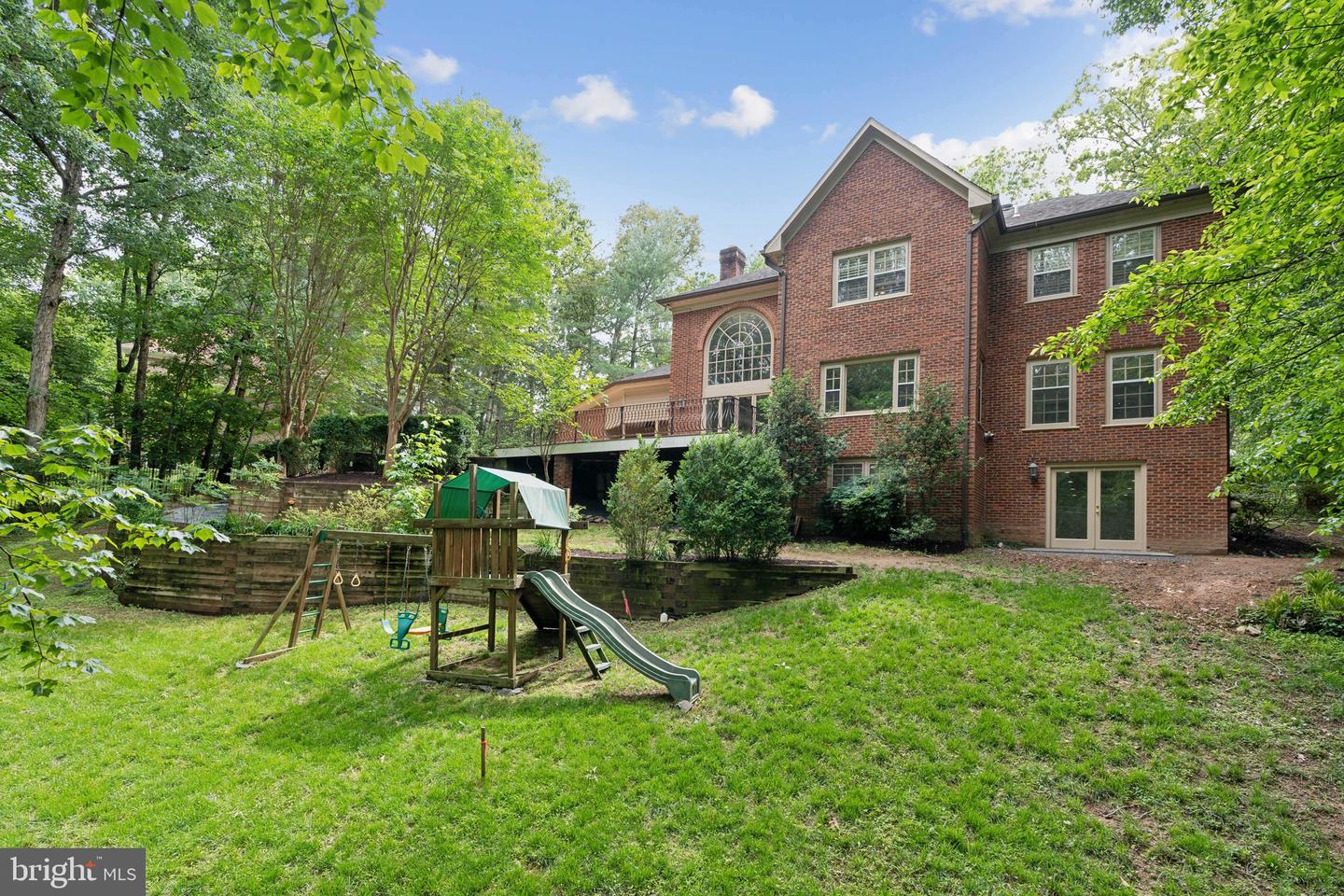 8702 OLD DOMINION DR, MCLEAN, Virginia 22102, 4 Bedrooms Bedrooms, ,4 BathroomsBathrooms,Residential,For sale,8702 OLD DOMINION DR,VAFX2223148 MLS # VAFX2223148