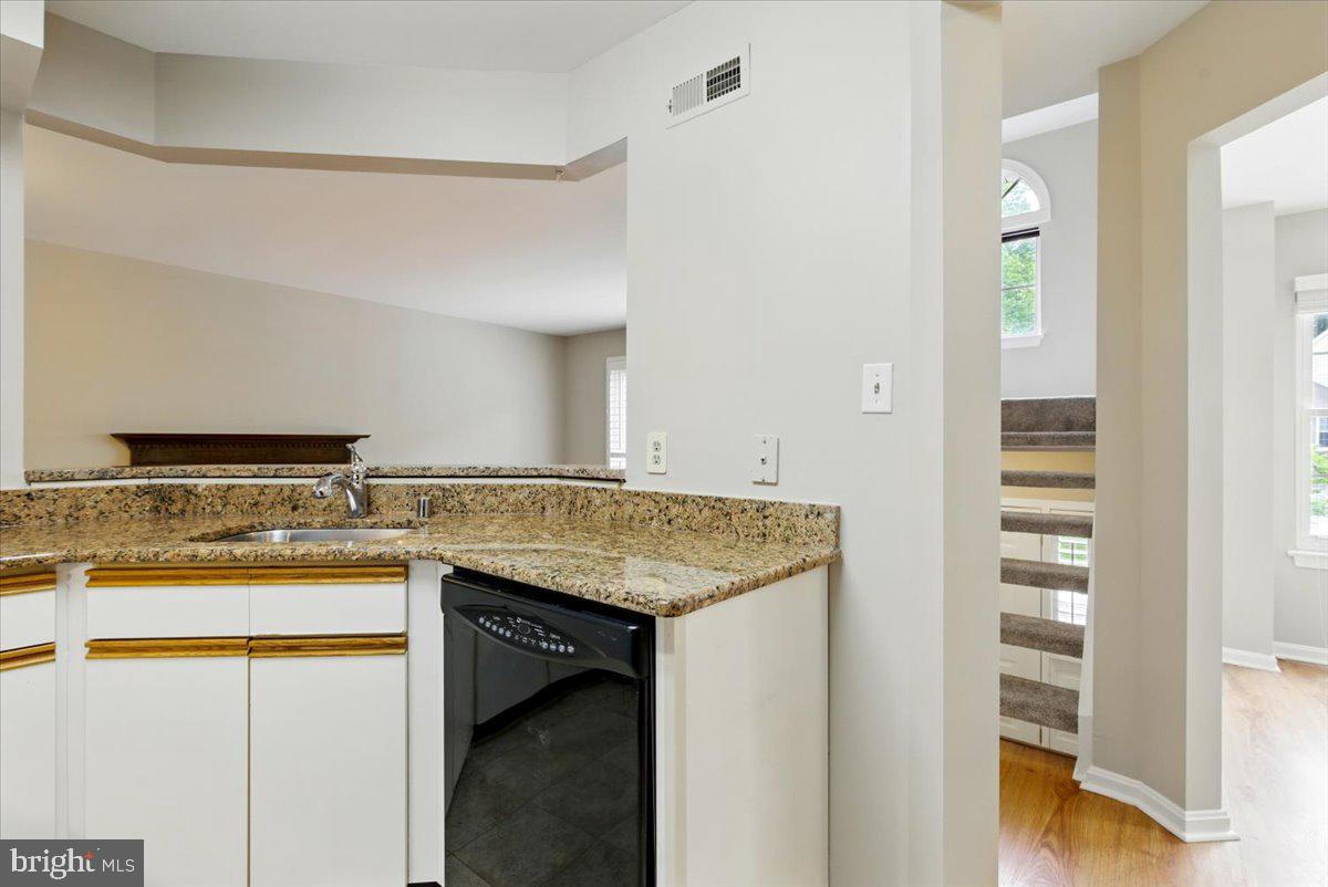 10204 FAIRE COMMONS CT, BURKE, Virginia 22015, 3 Bedrooms Bedrooms, ,3 BathroomsBathrooms,Residential,For sale,10204 FAIRE COMMONS CT,VAFX2224566 MLS # VAFX2224566