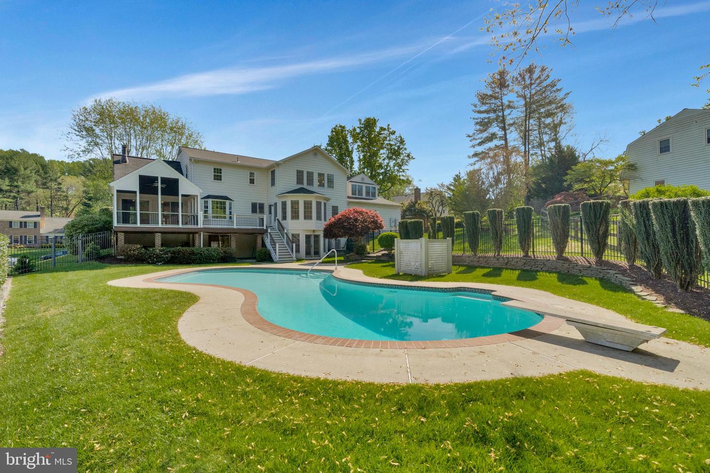 1114 TROTTING HORSE LN, GREAT FALLS, Virginia 22066, 6 Bedrooms Bedrooms, ,3 BathroomsBathrooms,Residential,For sale,1114 TROTTING HORSE LN,VAFX2225320 MLS # VAFX2225320