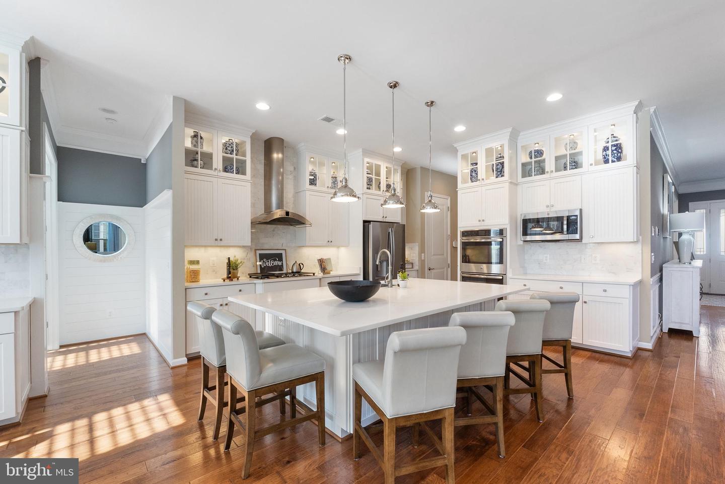 1017 AKAN ST SE, LEESBURG, Virginia 20175, 6 Bedrooms Bedrooms, ,4 BathroomsBathrooms,Residential,For sale,1017 AKAN ST SE,VALO2090524 MLS # VALO2090524