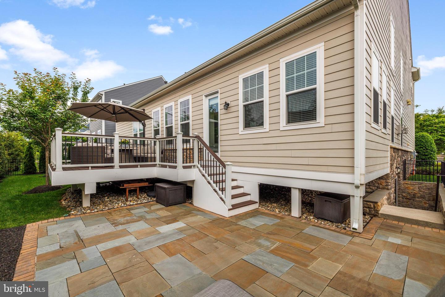 1017 AKAN ST SE, LEESBURG, Virginia 20175, 6 Bedrooms Bedrooms, ,4 BathroomsBathrooms,Residential,For sale,1017 AKAN ST SE,VALO2090524 MLS # VALO2090524