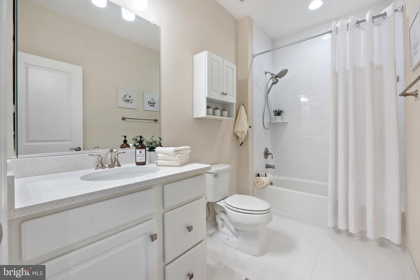 1017 AKAN ST SE, LEESBURG, Virginia 20175, 6 Bedrooms Bedrooms, ,4 BathroomsBathrooms,Residential,For sale,1017 AKAN ST SE,VALO2090524 MLS # VALO2090524