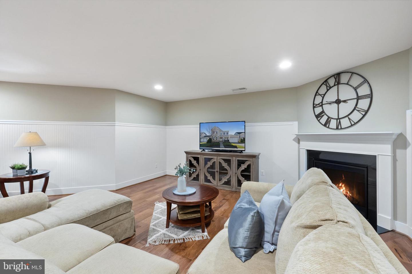 1017 AKAN ST SE, LEESBURG, Virginia 20175, 6 Bedrooms Bedrooms, ,4 BathroomsBathrooms,Residential,For sale,1017 AKAN ST SE,VALO2090524 MLS # VALO2090524