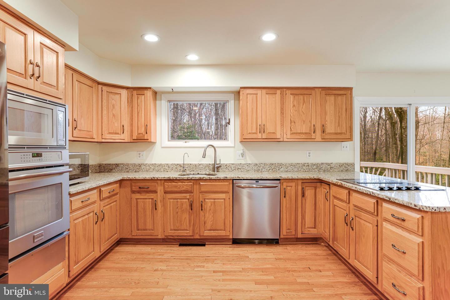 247 SPRINGVALE RD, GREAT FALLS, Virginia 22066, 4 Bedrooms Bedrooms, ,4 BathroomsBathrooms,Residential,For sale,247 SPRINGVALE RD,VAFX2228488 MLS # VAFX2228488