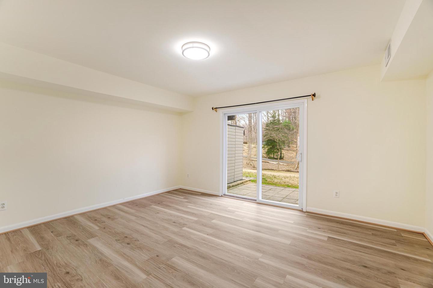 247 SPRINGVALE RD, GREAT FALLS, Virginia 22066, 4 Bedrooms Bedrooms, ,4 BathroomsBathrooms,Residential,For sale,247 SPRINGVALE RD,VAFX2228488 MLS # VAFX2228488