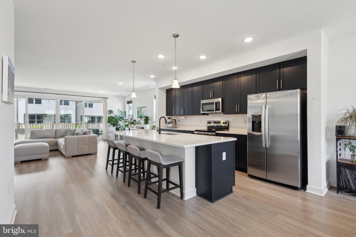 4902 LONGMIRE WAY #24, CHANTILLY, Virginia 20151, 3 Bedrooms Bedrooms, ,2 BathroomsBathrooms,Residential,For sale,4902 LONGMIRE WAY #24,VAFX2228626 MLS # VAFX2228626