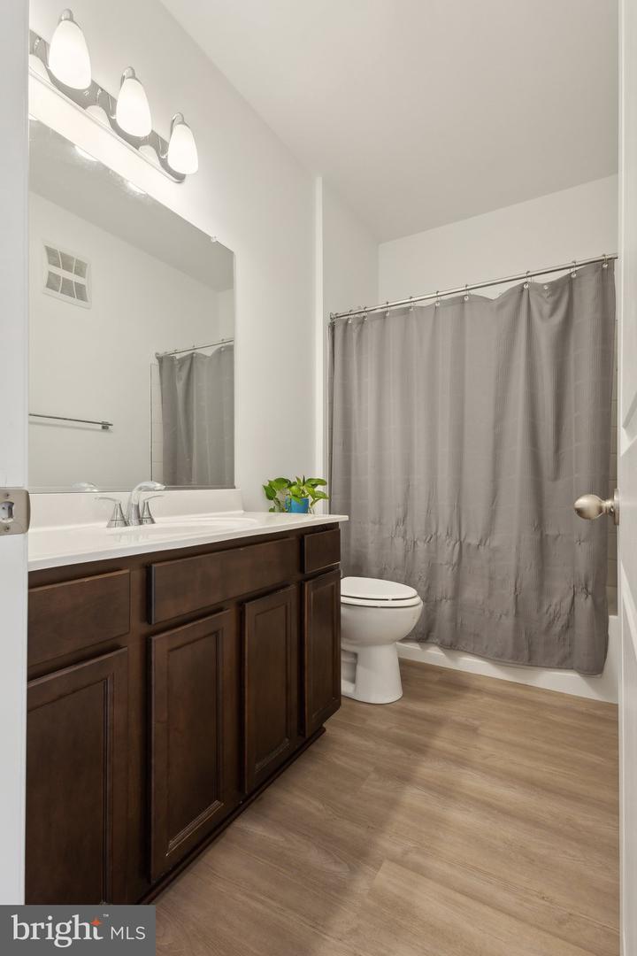 4902 LONGMIRE WAY #24, CHANTILLY, Virginia 20151, 3 Bedrooms Bedrooms, ,2 BathroomsBathrooms,Residential,For sale,4902 LONGMIRE WAY #24,VAFX2228626 MLS # VAFX2228626