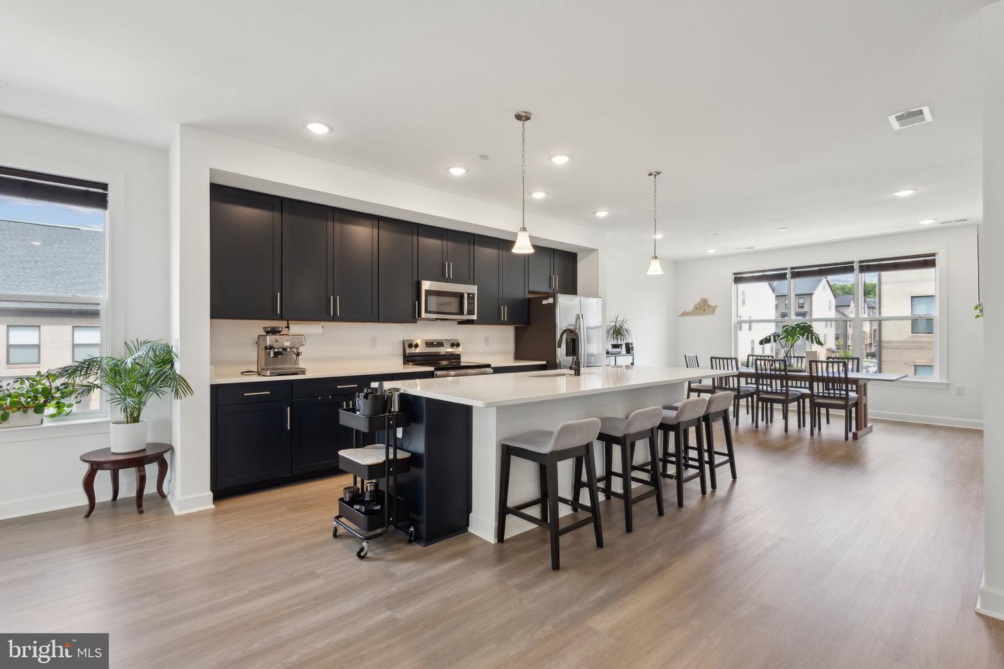4902 LONGMIRE WAY #24, CHANTILLY, Virginia 20151, 3 Bedrooms Bedrooms, ,2 BathroomsBathrooms,Residential,For sale,4902 LONGMIRE WAY #24,VAFX2228626 MLS # VAFX2228626