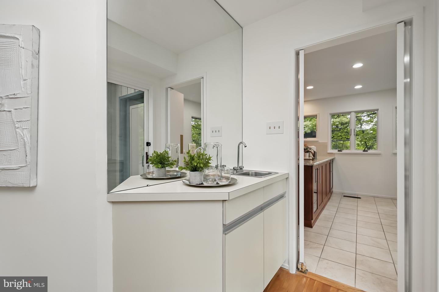 2603 KLINGLE RD NW, WASHINGTON, District Of Columbia 20008, 3 Bedrooms Bedrooms, ,2 BathroomsBathrooms,Residential,For sale,2603 KLINGLE RD NW,DCDC2191318 MLS # DCDC2191318