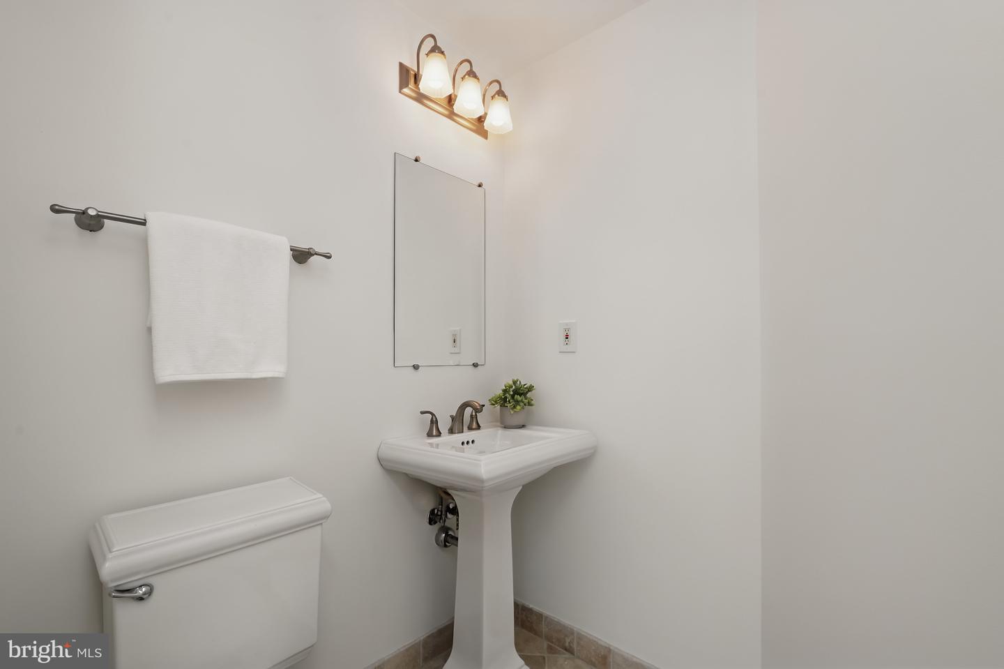 2603 KLINGLE RD NW, WASHINGTON, District Of Columbia 20008, 3 Bedrooms Bedrooms, ,2 BathroomsBathrooms,Residential,For sale,2603 KLINGLE RD NW,DCDC2191318 MLS # DCDC2191318