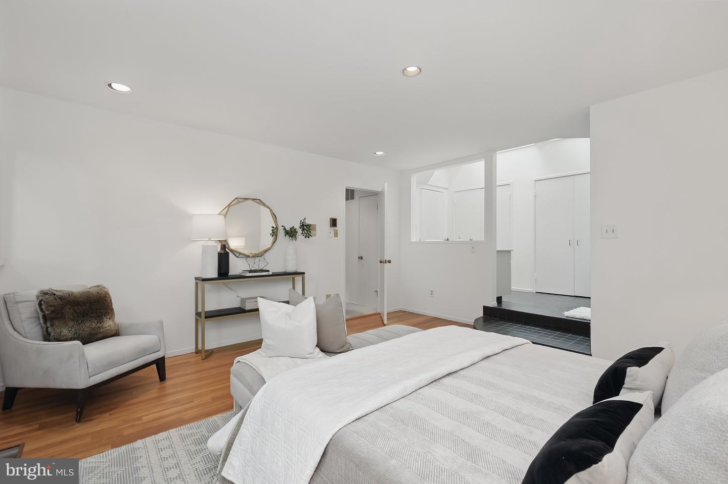 2603 KLINGLE RD NW, WASHINGTON, District Of Columbia 20008, 3 Bedrooms Bedrooms, ,2 BathroomsBathrooms,Residential,For sale,2603 KLINGLE RD NW,DCDC2191318 MLS # DCDC2191318
