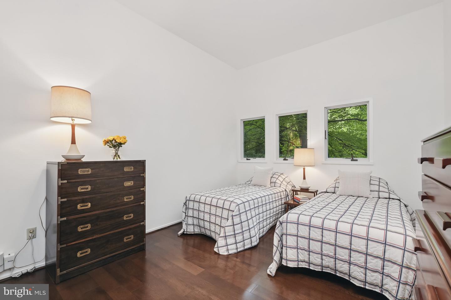 2603 KLINGLE RD NW, WASHINGTON, District Of Columbia 20008, 3 Bedrooms Bedrooms, ,2 BathroomsBathrooms,Residential,For sale,2603 KLINGLE RD NW,DCDC2191318 MLS # DCDC2191318
