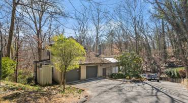 2603 KLINGLE RD NW, WASHINGTON, District Of Columbia 20008, 3 Bedrooms Bedrooms, ,2 BathroomsBathrooms,Residential,For sale,2603 KLINGLE RD NW,DCDC2191318 MLS # DCDC2191318
