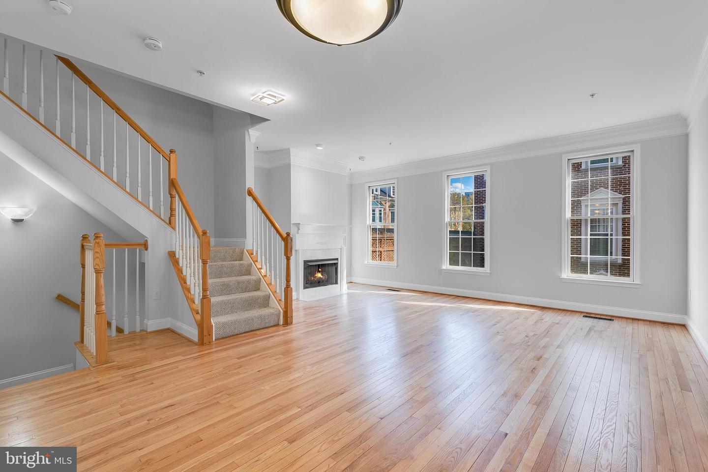 311 HEARTHSTONE MEWS, ALEXANDRIA, Virginia 22314, 3 Bedrooms Bedrooms, ,3 BathroomsBathrooms,Residential,For sale,311 HEARTHSTONE MEWS,VAAX2043078 MLS # VAAX2043078