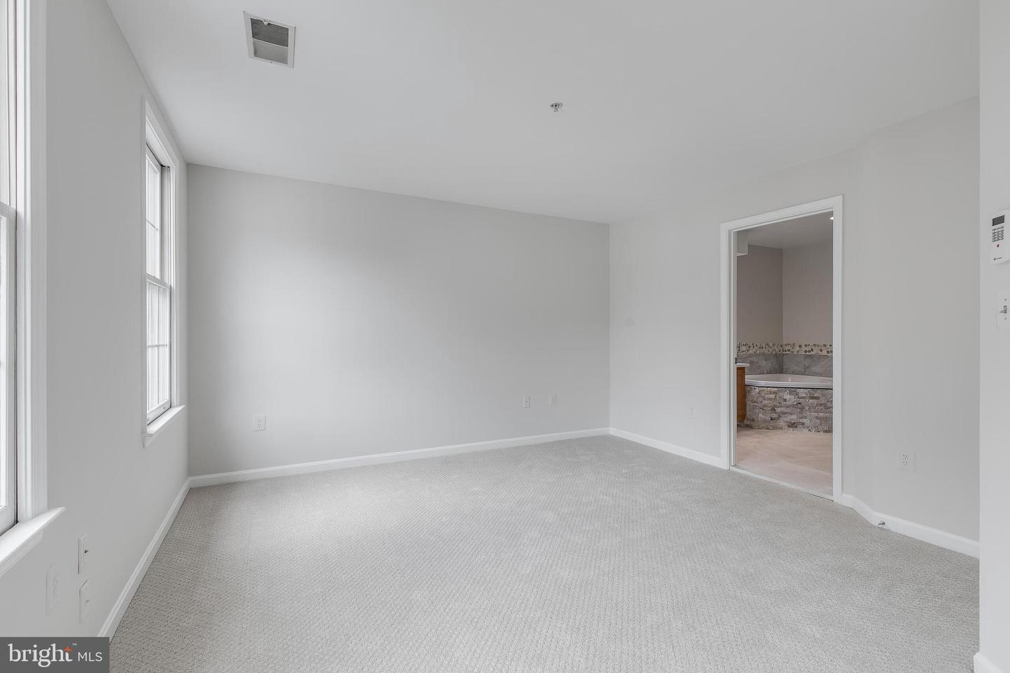 311 HEARTHSTONE MEWS, ALEXANDRIA, Virginia 22314, 3 Bedrooms Bedrooms, ,3 BathroomsBathrooms,Residential,For sale,311 HEARTHSTONE MEWS,VAAX2043078 MLS # VAAX2043078