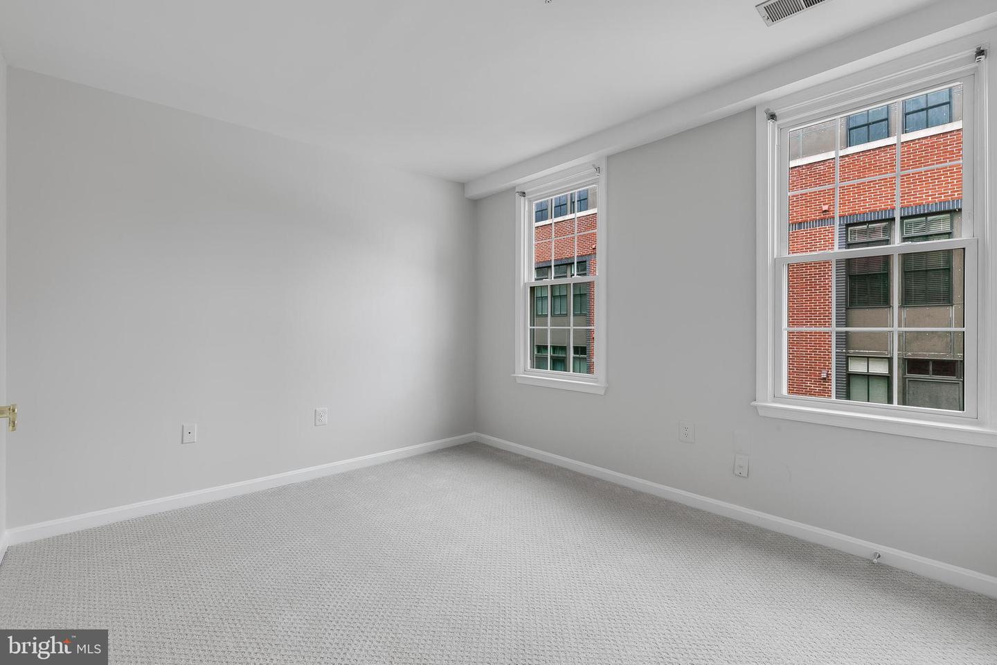 311 HEARTHSTONE MEWS, ALEXANDRIA, Virginia 22314, 3 Bedrooms Bedrooms, ,3 BathroomsBathrooms,Residential,For sale,311 HEARTHSTONE MEWS,VAAX2043078 MLS # VAAX2043078