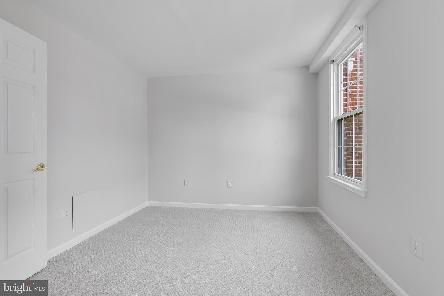 311 HEARTHSTONE MEWS, ALEXANDRIA, Virginia 22314, 3 Bedrooms Bedrooms, ,3 BathroomsBathrooms,Residential,For sale,311 HEARTHSTONE MEWS,VAAX2043078 MLS # VAAX2043078