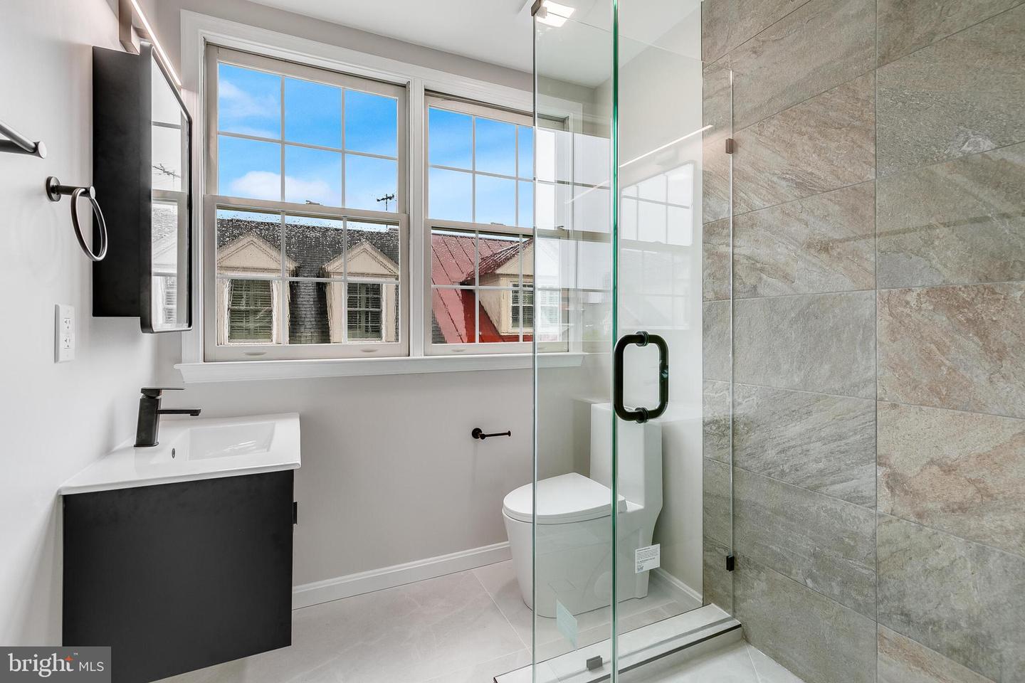 311 HEARTHSTONE MEWS, ALEXANDRIA, Virginia 22314, 3 Bedrooms Bedrooms, ,3 BathroomsBathrooms,Residential,For sale,311 HEARTHSTONE MEWS,VAAX2043078 MLS # VAAX2043078