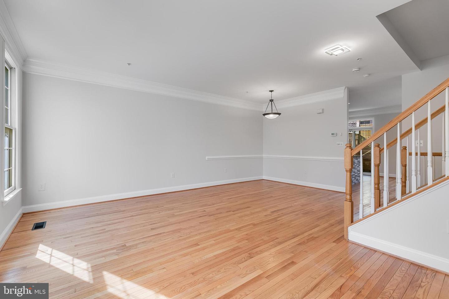 311 HEARTHSTONE MEWS, ALEXANDRIA, Virginia 22314, 3 Bedrooms Bedrooms, ,3 BathroomsBathrooms,Residential,For sale,311 HEARTHSTONE MEWS,VAAX2043078 MLS # VAAX2043078