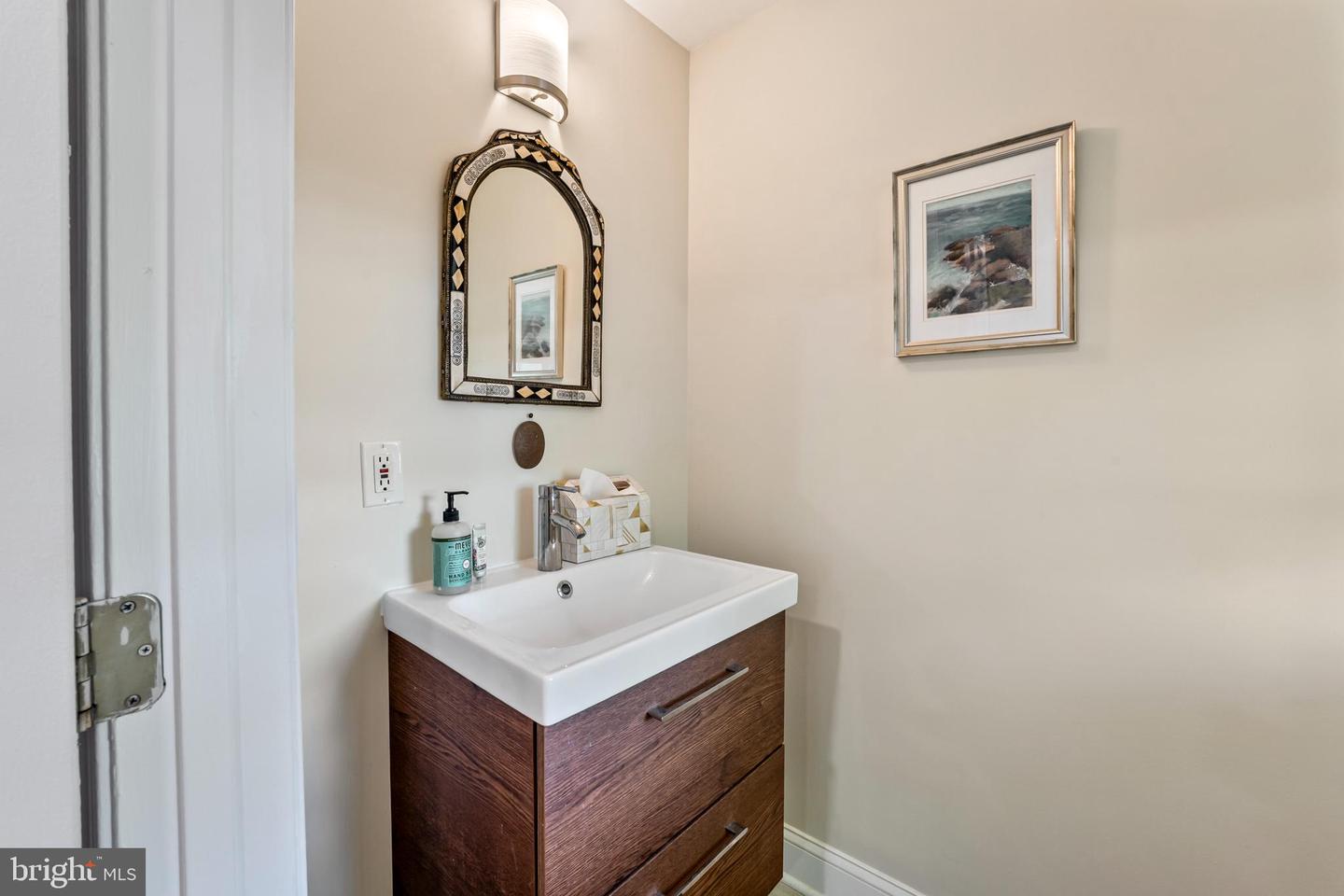 511 TAYLOR ST NW, WASHINGTON, District Of Columbia 20011, 3 Bedrooms Bedrooms, ,3 BathroomsBathrooms,Residential,For sale,511 TAYLOR ST NW,DCDC2192020 MLS # DCDC2192020