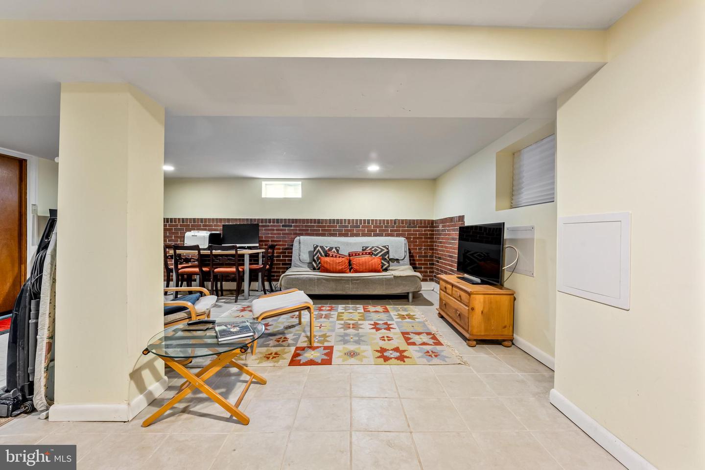 511 TAYLOR ST NW, WASHINGTON, District Of Columbia 20011, 3 Bedrooms Bedrooms, ,3 BathroomsBathrooms,Residential,For sale,511 TAYLOR ST NW,DCDC2192020 MLS # DCDC2192020