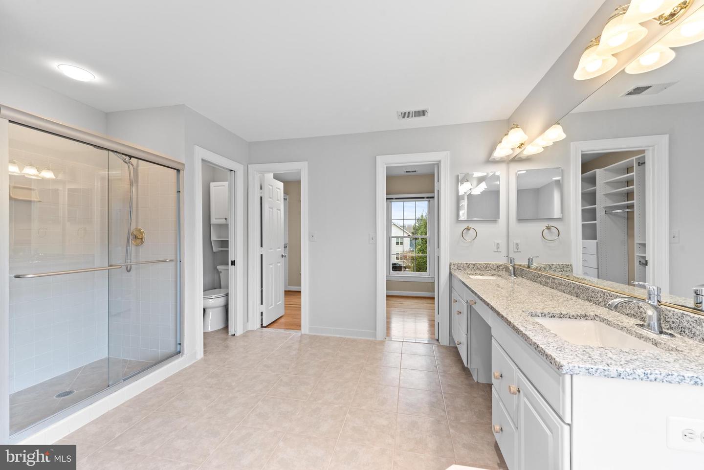1605 LUPINE DEN CT, VIENNA, Virginia 22182, 6 Bedrooms Bedrooms, ,4 BathroomsBathrooms,Residential,For sale,1605 LUPINE DEN CT,VAFX2230618 MLS # VAFX2230618