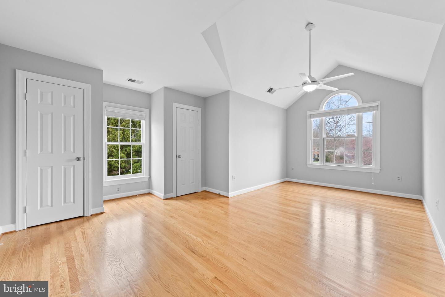 1605 LUPINE DEN CT, VIENNA, Virginia 22182, 6 Bedrooms Bedrooms, ,4 BathroomsBathrooms,Residential,For sale,1605 LUPINE DEN CT,VAFX2230618 MLS # VAFX2230618