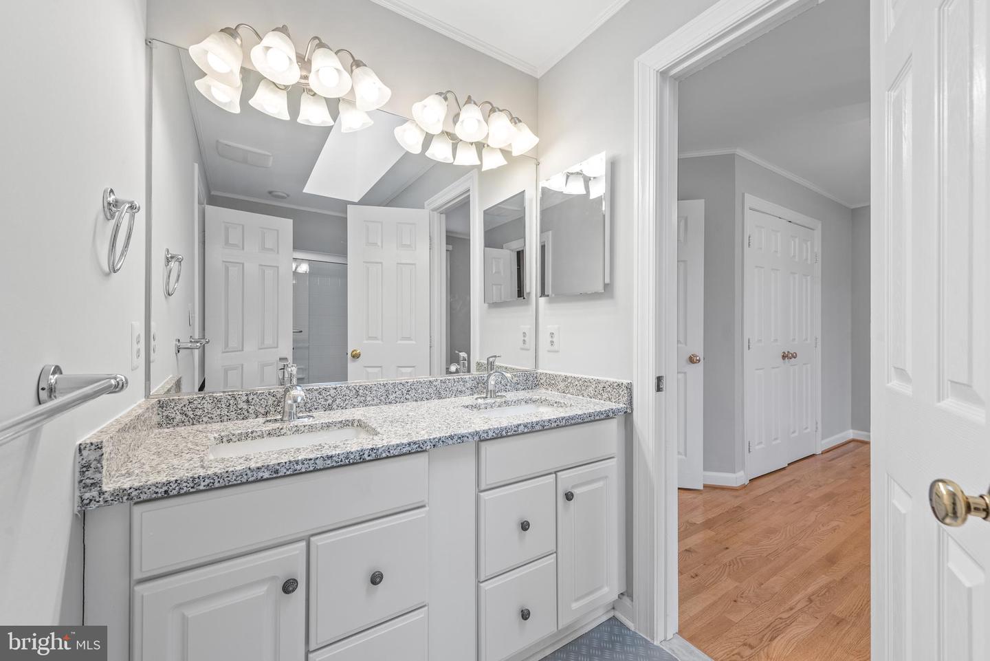 1605 LUPINE DEN CT, VIENNA, Virginia 22182, 6 Bedrooms Bedrooms, ,4 BathroomsBathrooms,Residential,For sale,1605 LUPINE DEN CT,VAFX2230618 MLS # VAFX2230618