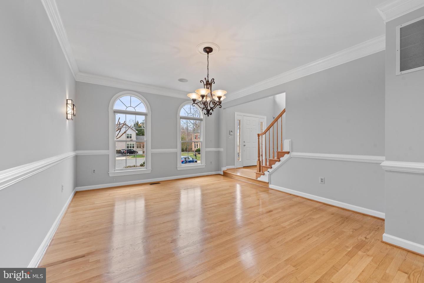 1605 LUPINE DEN CT, VIENNA, Virginia 22182, 6 Bedrooms Bedrooms, ,4 BathroomsBathrooms,Residential,For sale,1605 LUPINE DEN CT,VAFX2230618 MLS # VAFX2230618