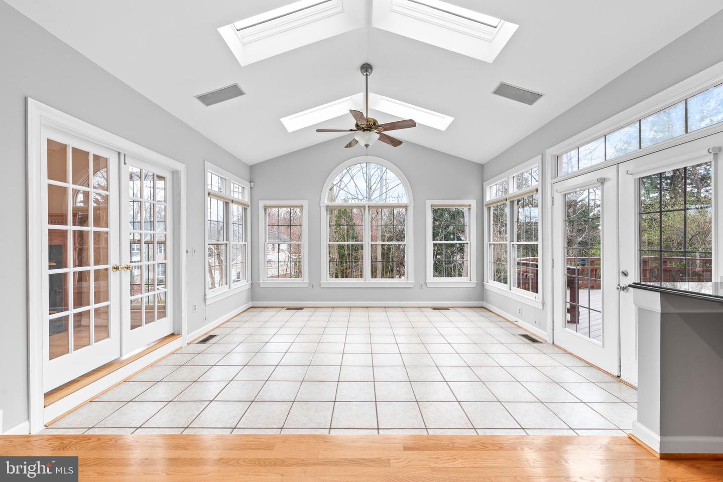 1605 LUPINE DEN CT, VIENNA, Virginia 22182, 6 Bedrooms Bedrooms, ,4 BathroomsBathrooms,Residential,For sale,1605 LUPINE DEN CT,VAFX2230618 MLS # VAFX2230618