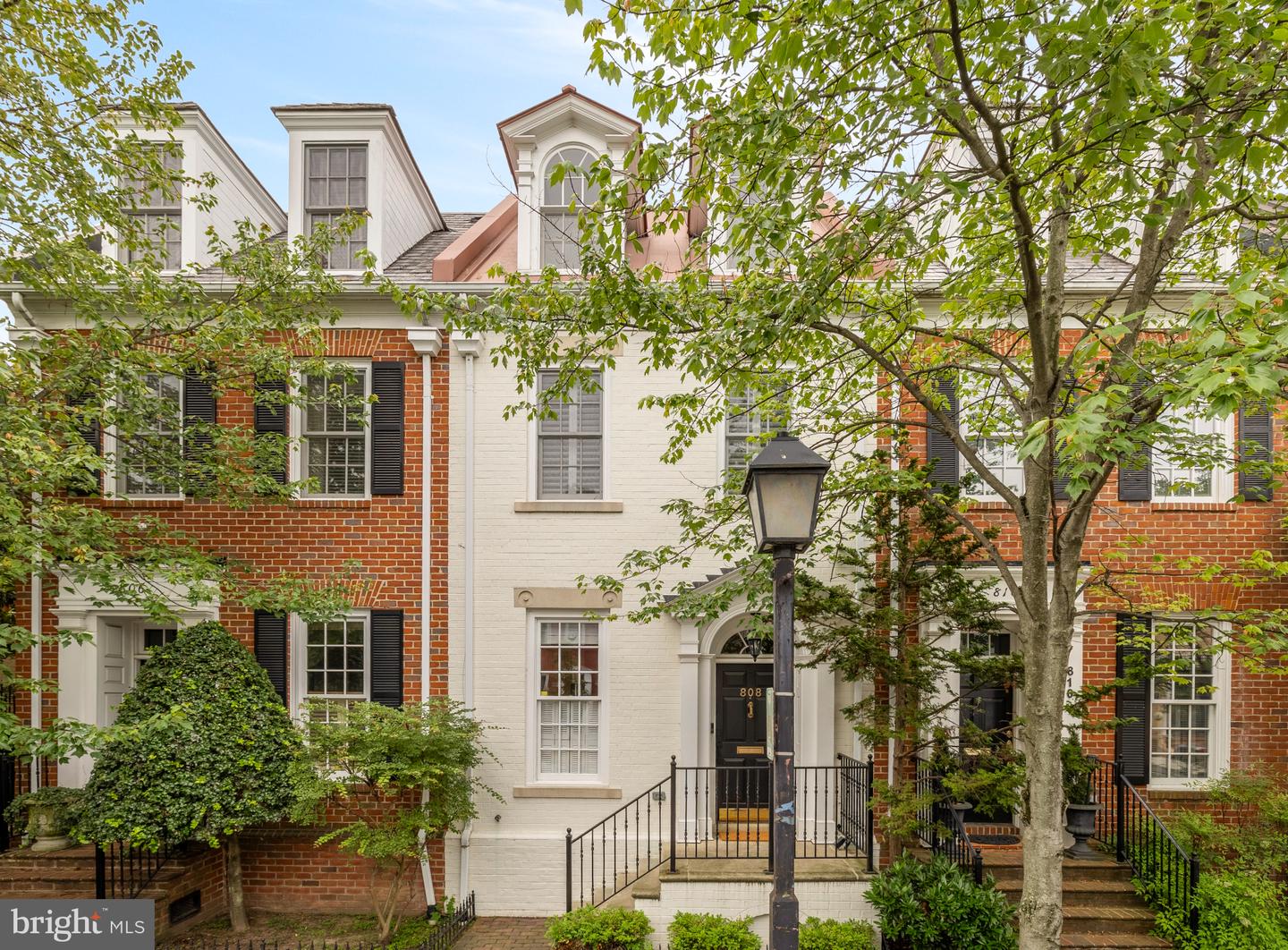 808 CAMERON ST, ALEXANDRIA, Virginia 22314, 3 Bedrooms Bedrooms, ,3 BathroomsBathrooms,Residential,For sale,808 CAMERON ST,VAAX2043488 MLS # VAAX2043488