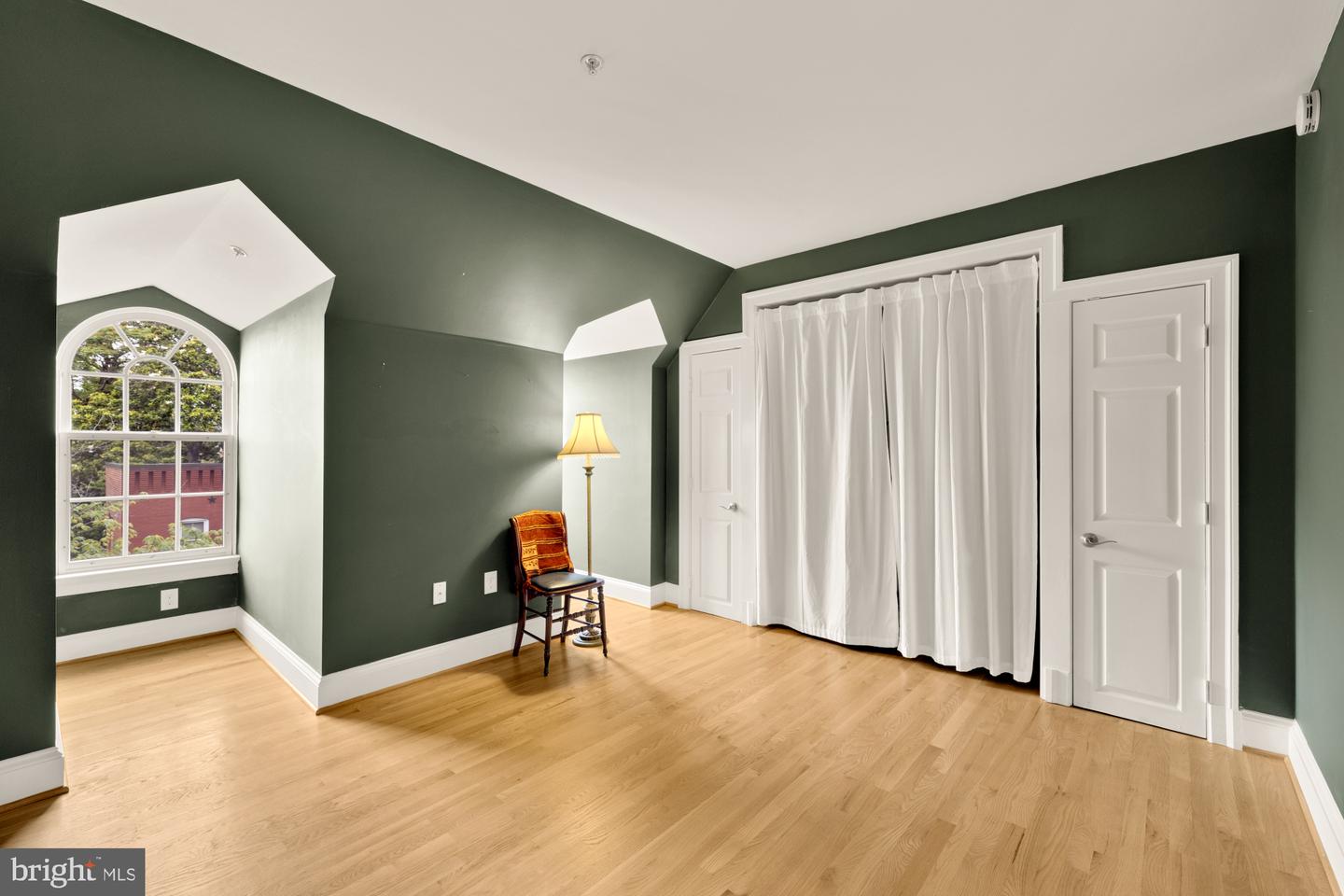 808 CAMERON ST, ALEXANDRIA, Virginia 22314, 3 Bedrooms Bedrooms, ,3 BathroomsBathrooms,Residential,For sale,808 CAMERON ST,VAAX2043488 MLS # VAAX2043488