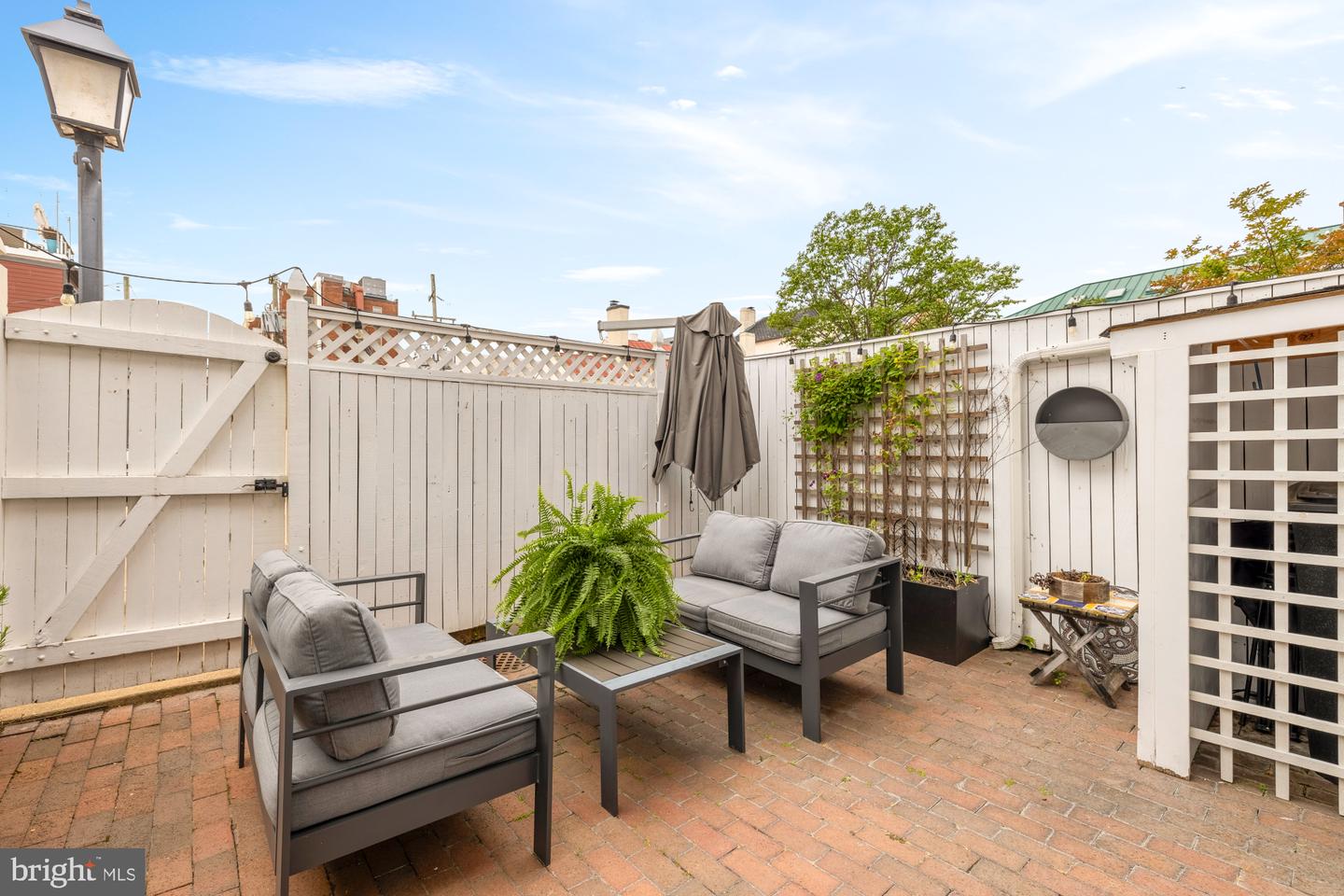 808 CAMERON ST, ALEXANDRIA, Virginia 22314, 3 Bedrooms Bedrooms, ,3 BathroomsBathrooms,Residential,For sale,808 CAMERON ST,VAAX2043488 MLS # VAAX2043488