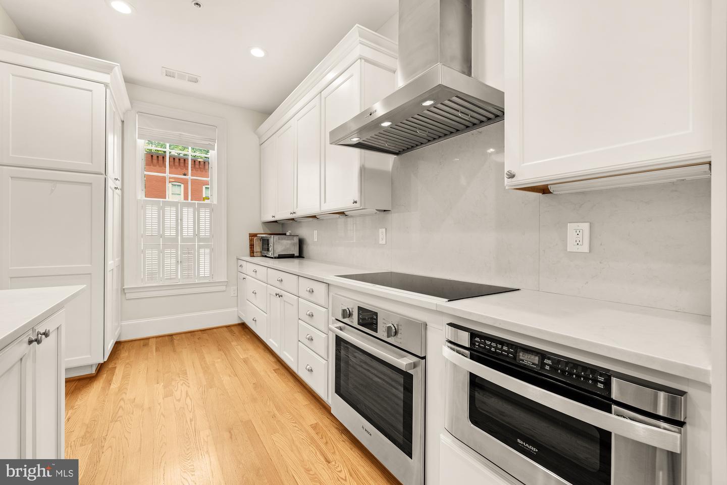 808 CAMERON ST, ALEXANDRIA, Virginia 22314, 3 Bedrooms Bedrooms, ,3 BathroomsBathrooms,Residential,For sale,808 CAMERON ST,VAAX2043488 MLS # VAAX2043488