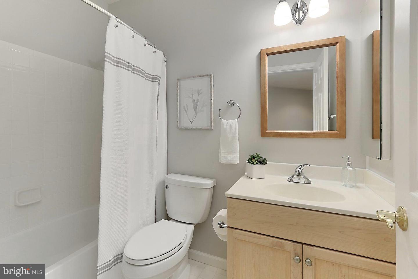 42587 GOOD HOPE LN, BRAMBLETON, Virginia 20148, 5 Bedrooms Bedrooms, ,3 BathroomsBathrooms,Residential,For sale,42587 GOOD HOPE LN,VALO2093036 MLS # VALO2093036