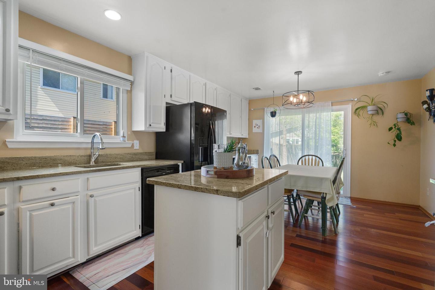 1513 MILLIKENS BEND RD, HERNDON, Virginia 20170, 4 Bedrooms Bedrooms, ,2 BathroomsBathrooms,Residential,For sale,1513 MILLIKENS BEND RD,VAFX2232462 MLS # VAFX2232462