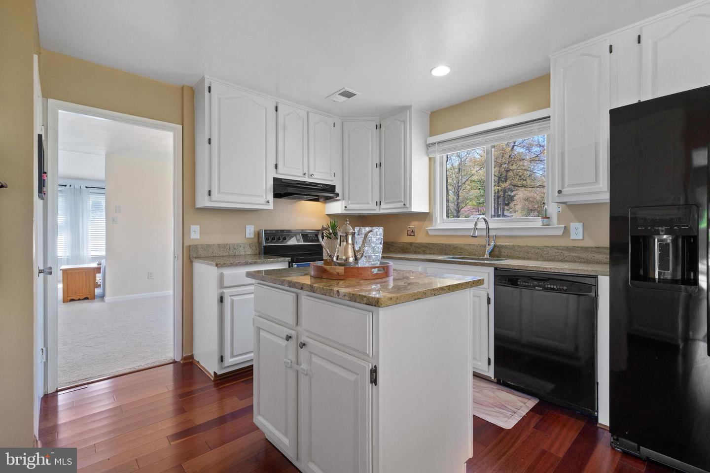 1513 MILLIKENS BEND RD, HERNDON, Virginia 20170, 4 Bedrooms Bedrooms, ,2 BathroomsBathrooms,Residential,For sale,1513 MILLIKENS BEND RD,VAFX2232462 MLS # VAFX2232462
