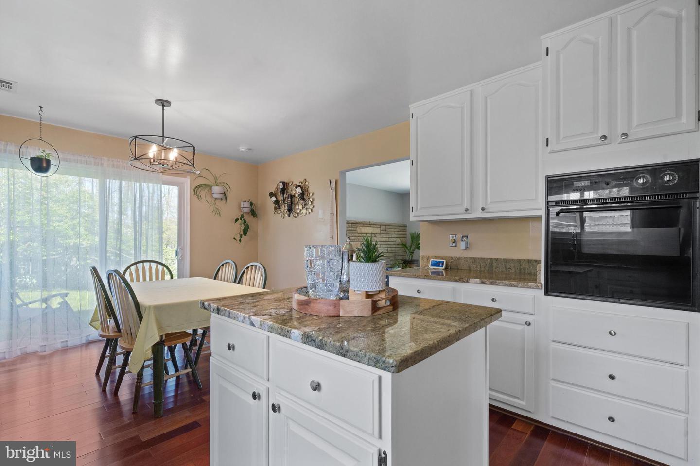 1513 MILLIKENS BEND RD, HERNDON, Virginia 20170, 4 Bedrooms Bedrooms, ,2 BathroomsBathrooms,Residential,For sale,1513 MILLIKENS BEND RD,VAFX2232462 MLS # VAFX2232462