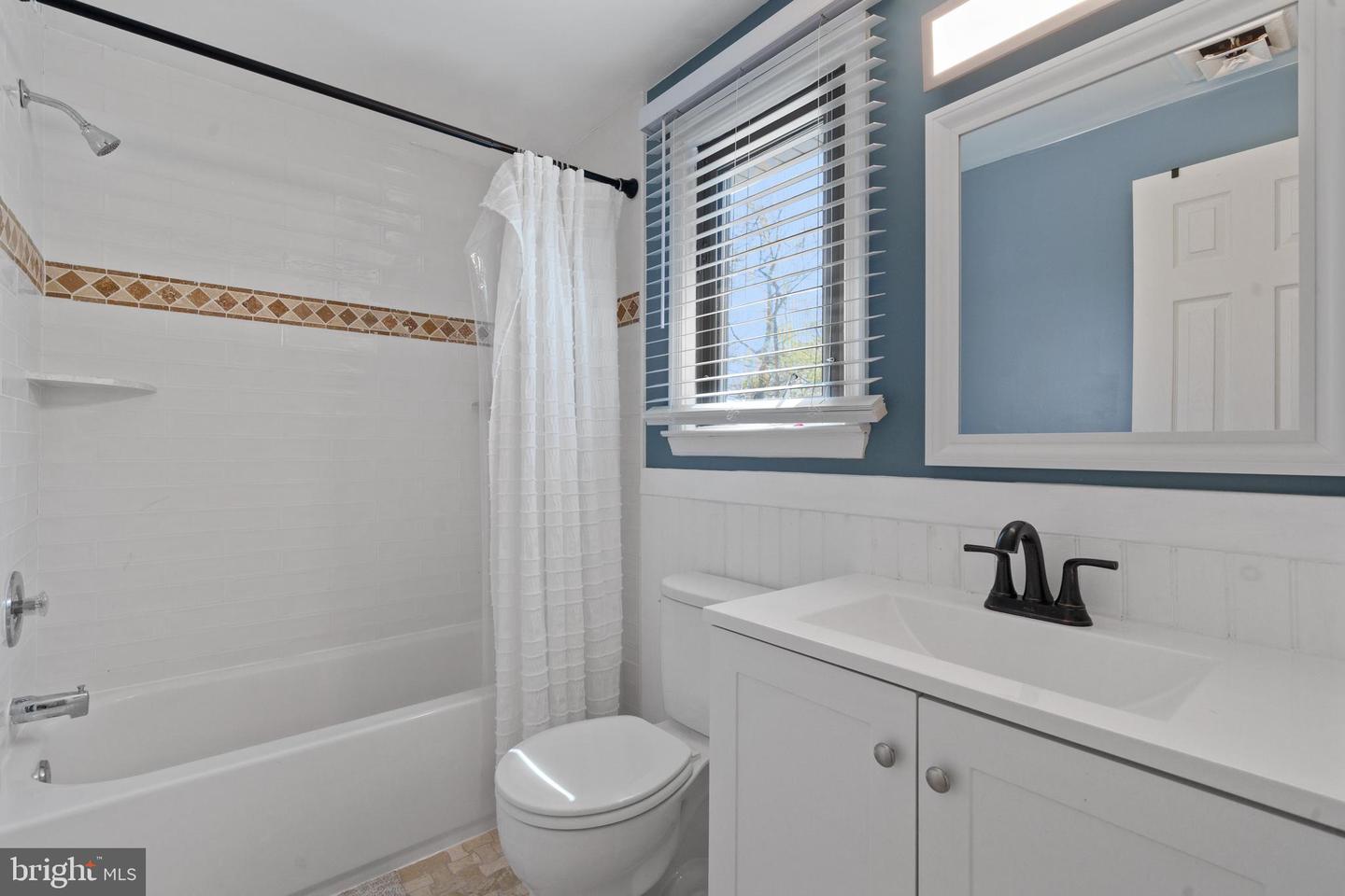 1513 MILLIKENS BEND RD, HERNDON, Virginia 20170, 4 Bedrooms Bedrooms, ,2 BathroomsBathrooms,Residential,For sale,1513 MILLIKENS BEND RD,VAFX2232462 MLS # VAFX2232462