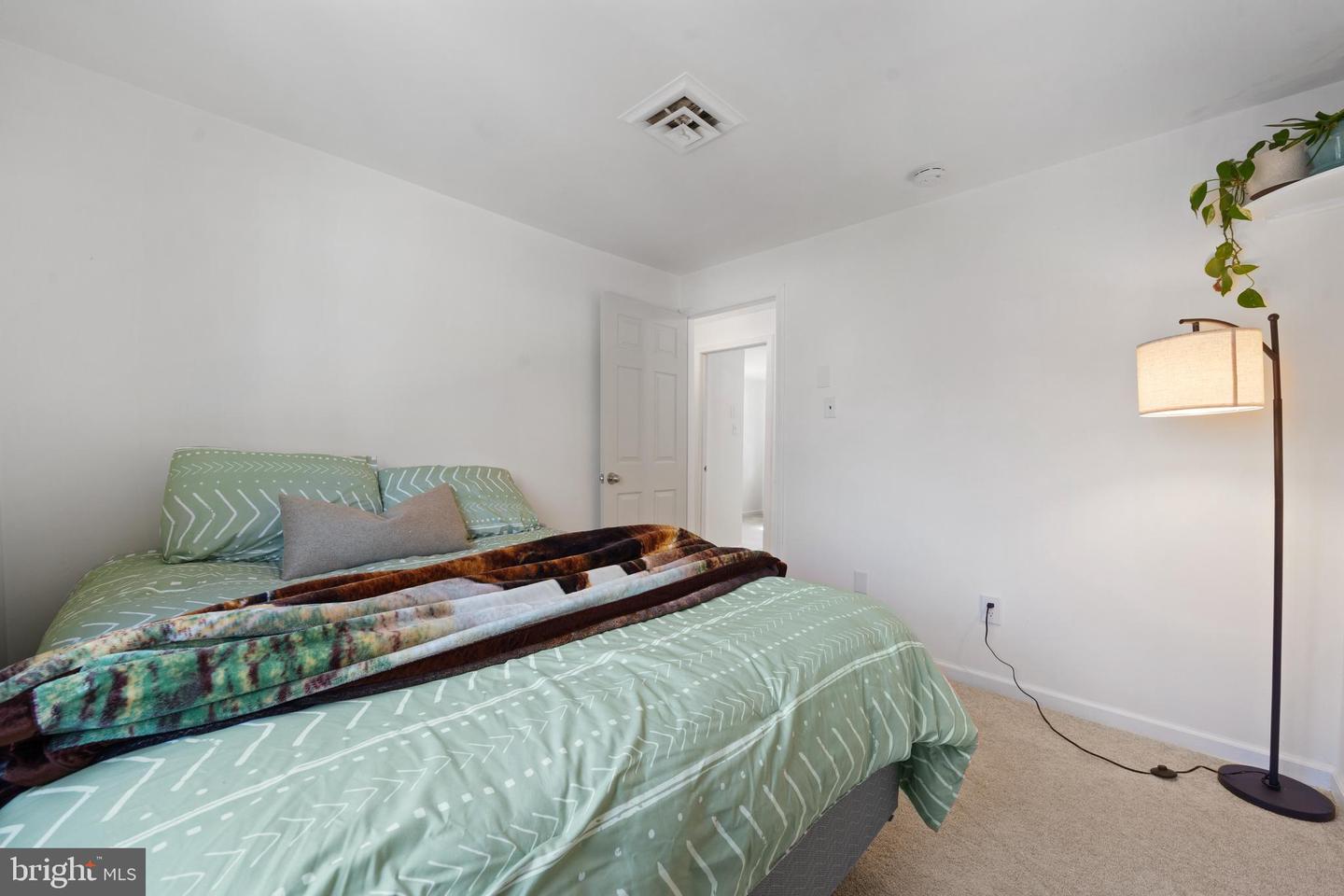 1513 MILLIKENS BEND RD, HERNDON, Virginia 20170, 4 Bedrooms Bedrooms, ,2 BathroomsBathrooms,Residential,For sale,1513 MILLIKENS BEND RD,VAFX2232462 MLS # VAFX2232462