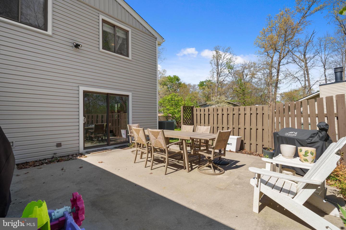 1513 MILLIKENS BEND RD, HERNDON, Virginia 20170, 4 Bedrooms Bedrooms, ,2 BathroomsBathrooms,Residential,For sale,1513 MILLIKENS BEND RD,VAFX2232462 MLS # VAFX2232462