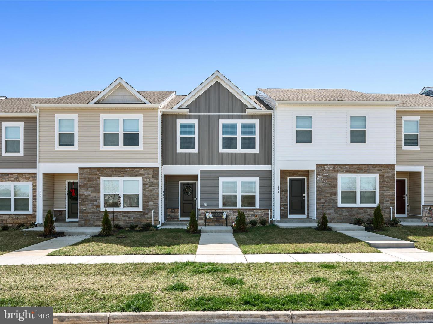 119 TIGNEY DR, STEPHENS CITY, Virginia 22655, 3 Bedrooms Bedrooms, ,2 BathroomsBathrooms,Residential,For sale,119 TIGNEY DR,VAFV2033338 MLS # VAFV2033338