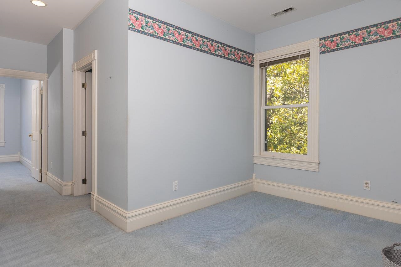 557 S WAYNE AVE, WAYNESBORO, Virginia 22980, 4 Bedrooms Bedrooms, ,4 BathroomsBathrooms,Residential,557 S WAYNE AVE,665069 MLS # 665069