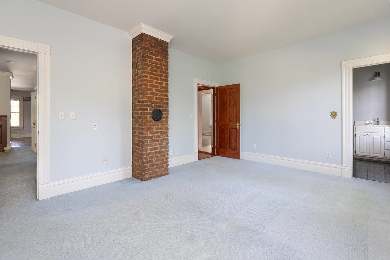 557 S WAYNE AVE, WAYNESBORO, Virginia 22980, 4 Bedrooms Bedrooms, ,4 BathroomsBathrooms,Residential,557 S WAYNE AVE,665069 MLS # 665069