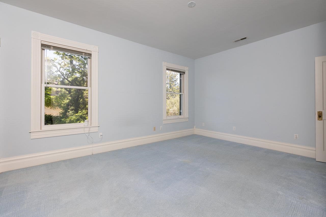 557 S WAYNE AVE, WAYNESBORO, Virginia 22980, 4 Bedrooms Bedrooms, ,4 BathroomsBathrooms,Residential,557 S WAYNE AVE,665069 MLS # 665069