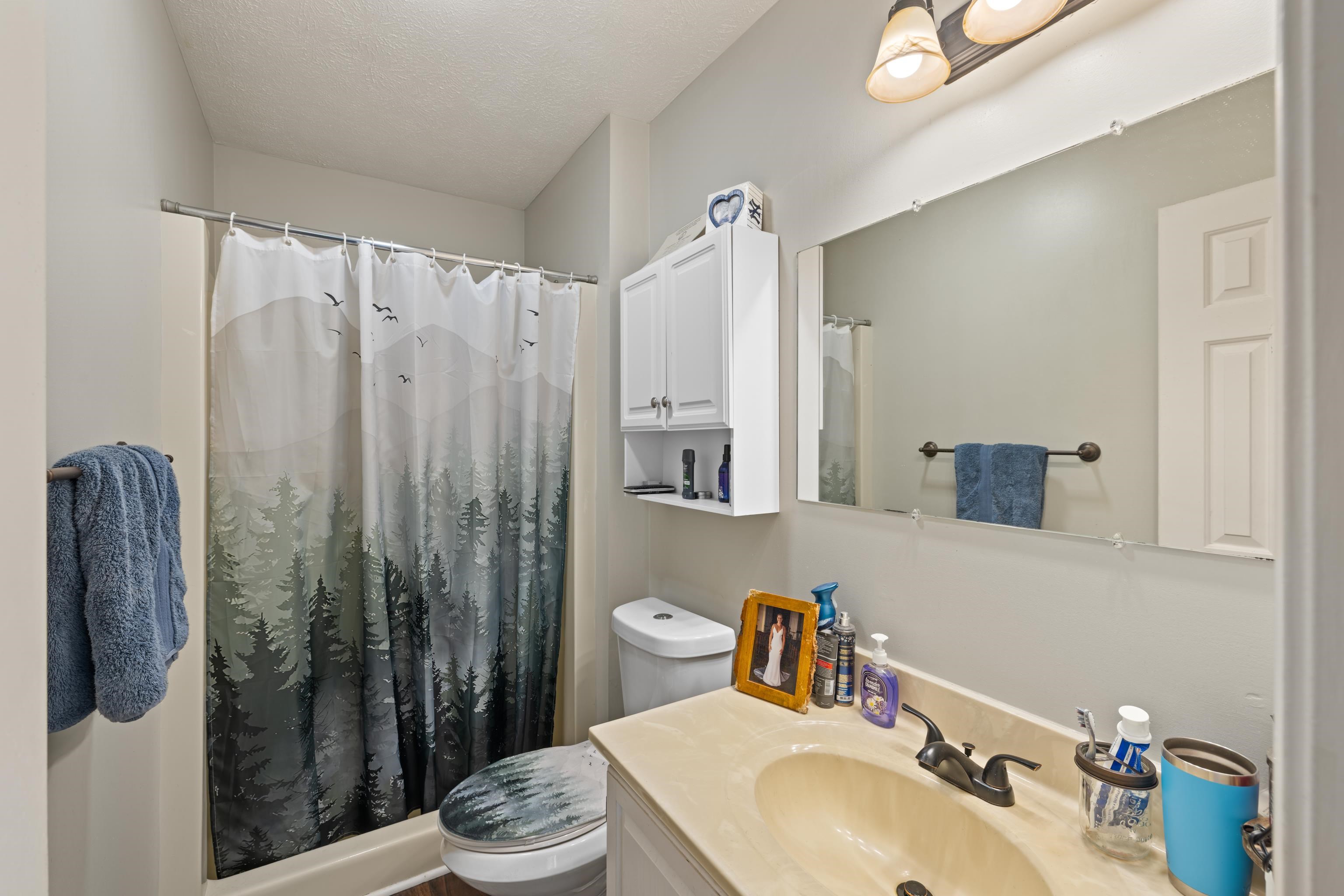 701 HORSESHOE CIR, STUARTS DRAFT, Virginia 24477, 4 Bedrooms Bedrooms, ,2 BathroomsBathrooms,Residential,701 HORSESHOE CIR,665070 MLS # 665070