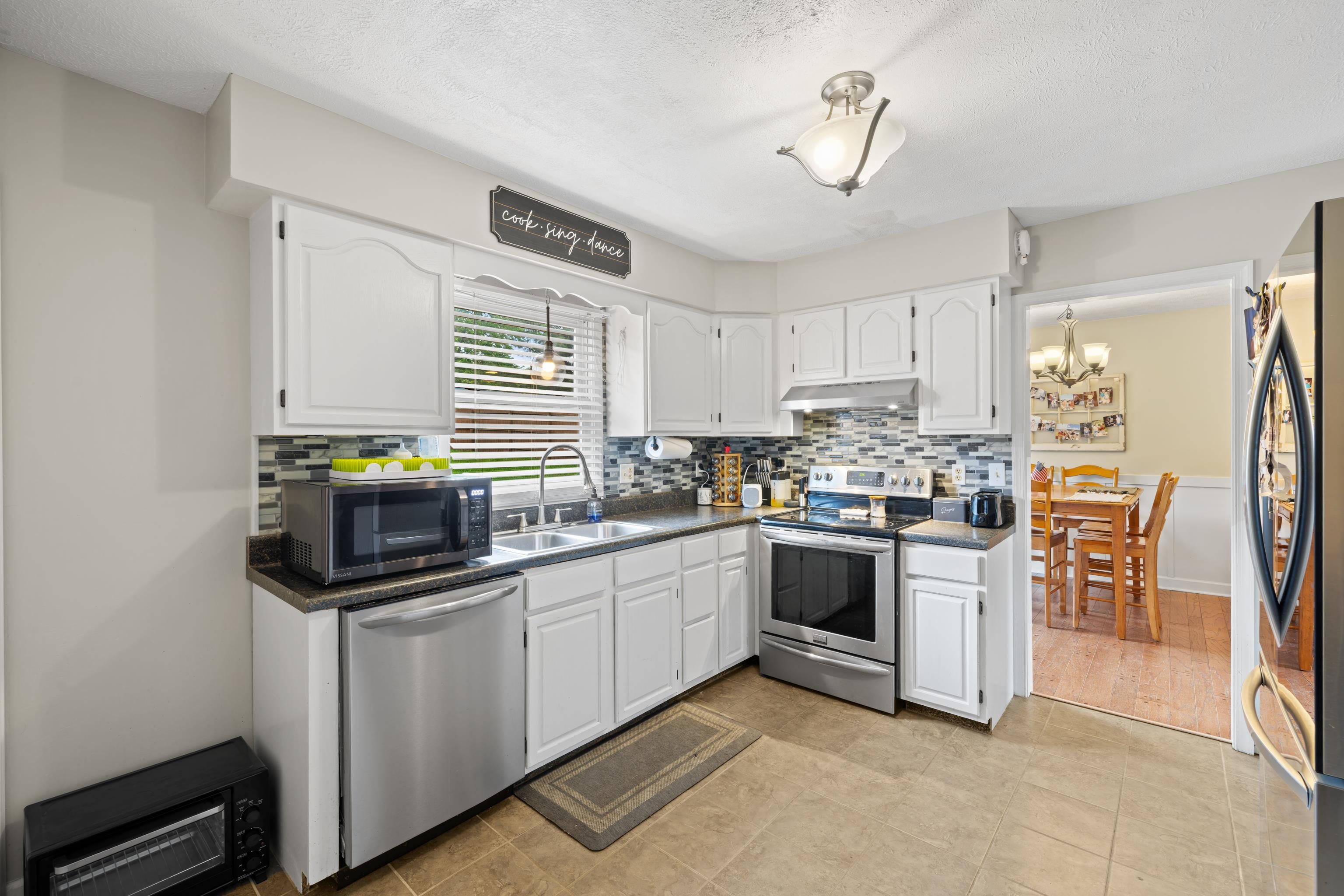 701 HORSESHOE CIR, STUARTS DRAFT, Virginia 24477, 4 Bedrooms Bedrooms, ,2 BathroomsBathrooms,Residential,701 HORSESHOE CIR,665070 MLS # 665070