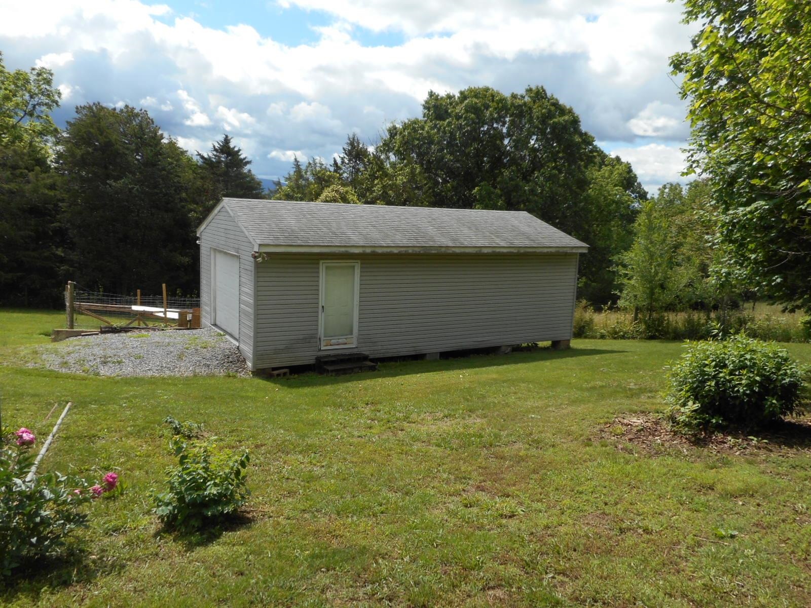 2780 SUNRISE DR, BROADWAY, Virginia 22815, 3 Bedrooms Bedrooms, ,2 BathroomsBathrooms,Residential,Huffman,2780 SUNRISE DR,665094 MLS # 665094